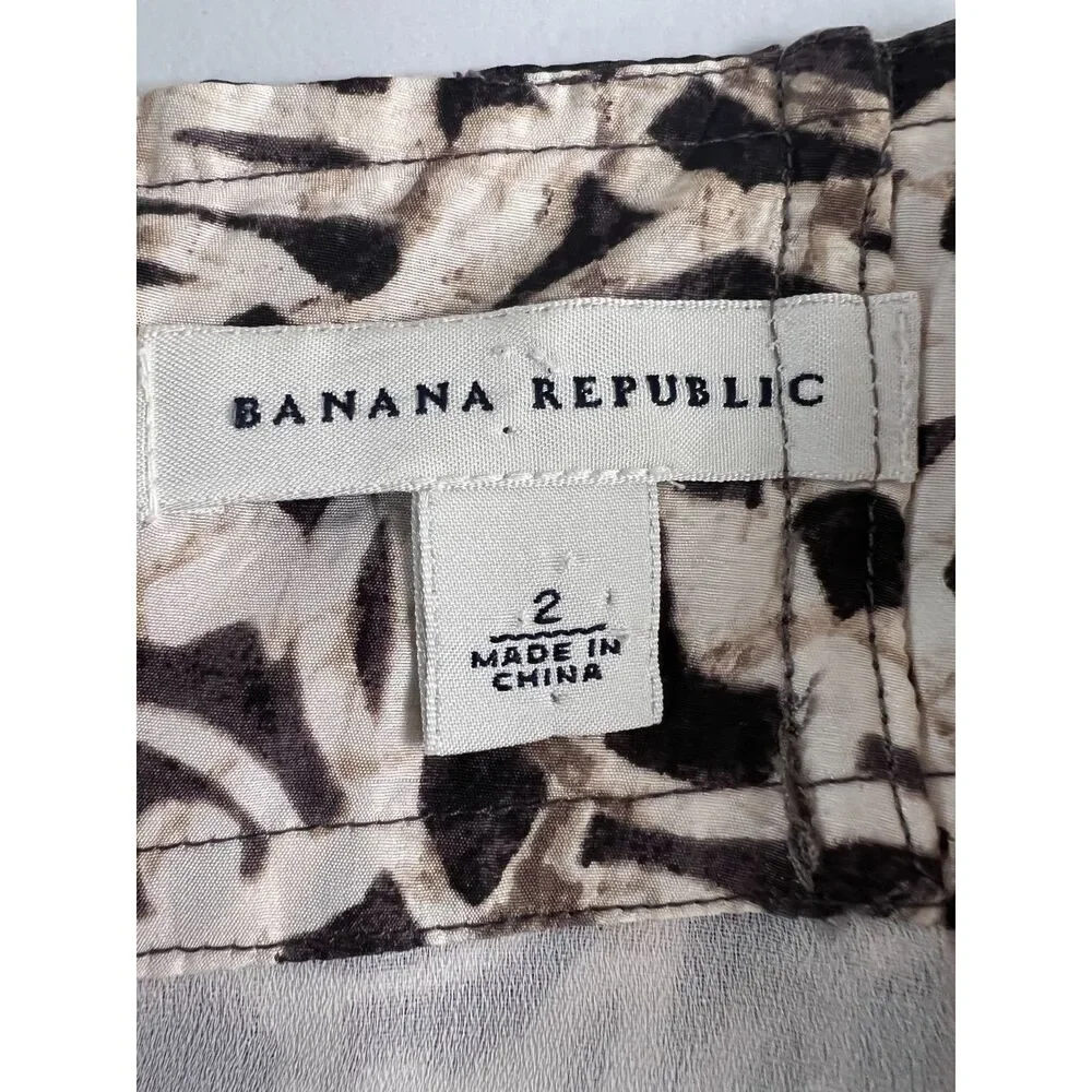 Banana Republic Women's Silk Pleated Skirt Brown Cream Print Size 2